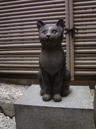 猫型のお墓